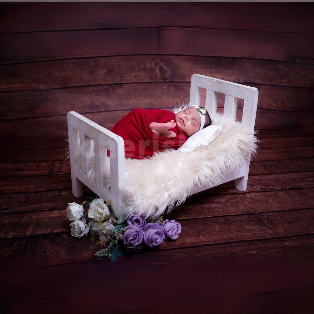 Tiny Wonder: Capturing pure innocence in a classic, elegant theme