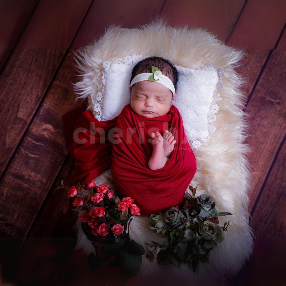 Magical Moments: Vibrant colors and baby giggles in our contemporary setup