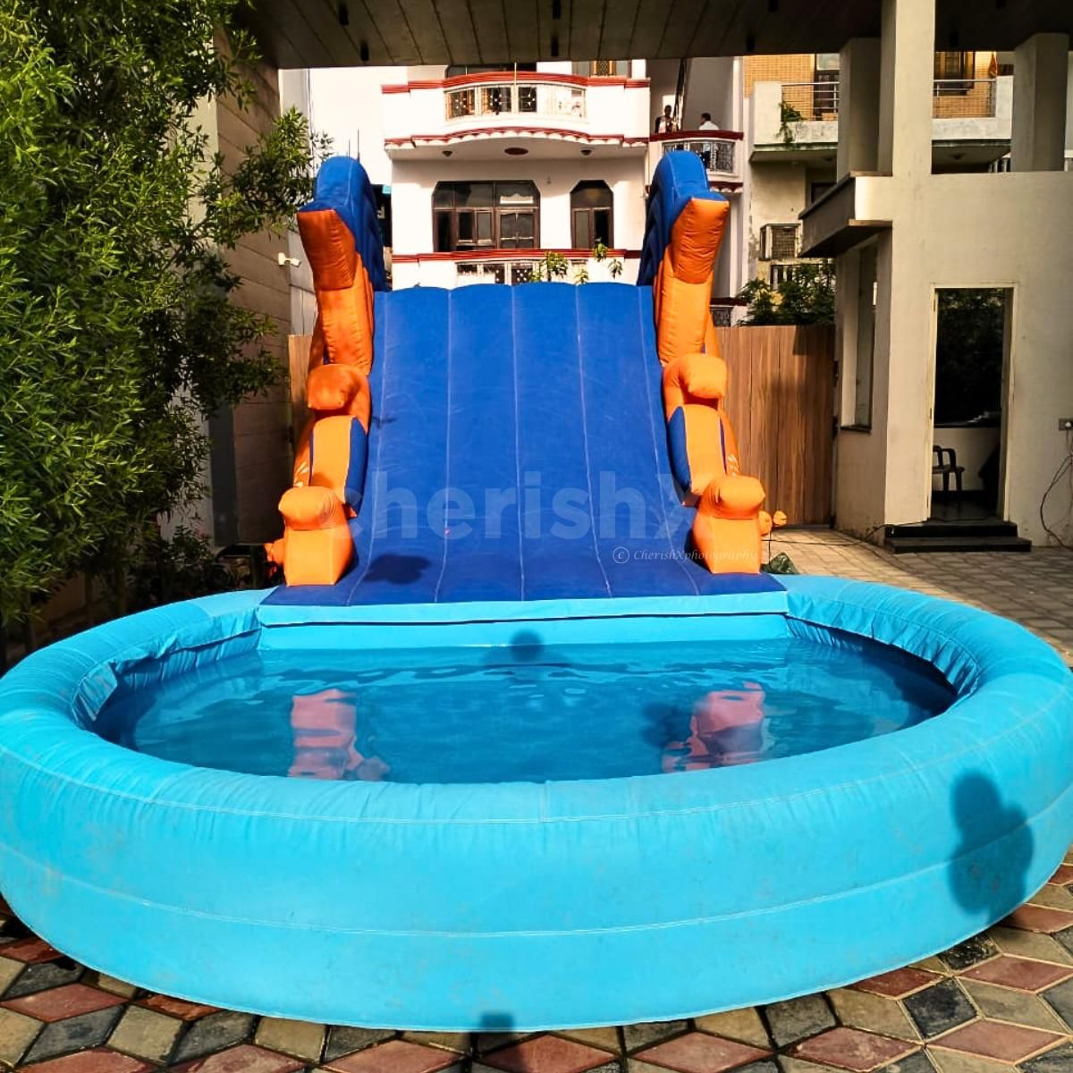 Bounce and splash: Pool bouncy fun at kids' parties