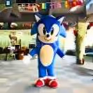 Transform your child's party into a Sonic speedway with our dynamic decorations and entertaining activities, celebrating the legendary hedgehog
