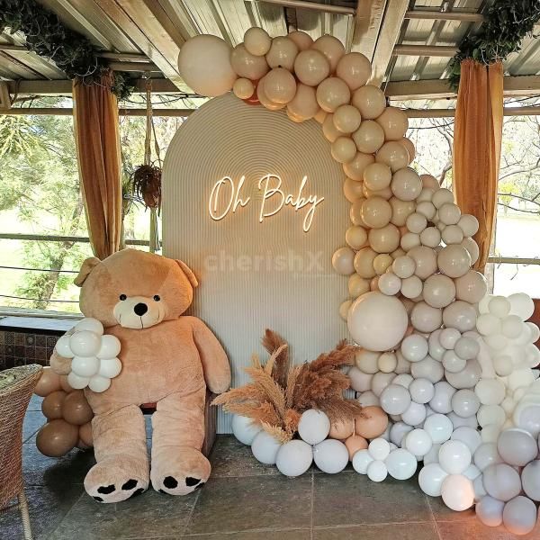 The "Cocoa Bear" theme is not just about decor; it's an immersive experience that transports you into a world of cuddly charm.