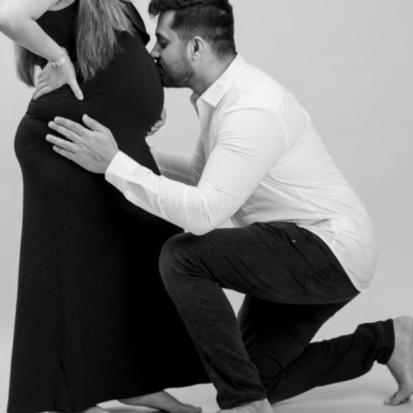 Capturing the heartwarming moments of your pregnancy