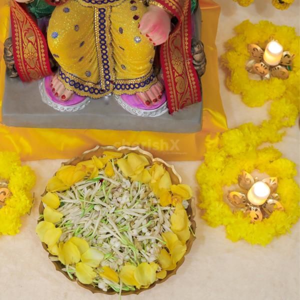 Real Flowers DIY ganpati decor