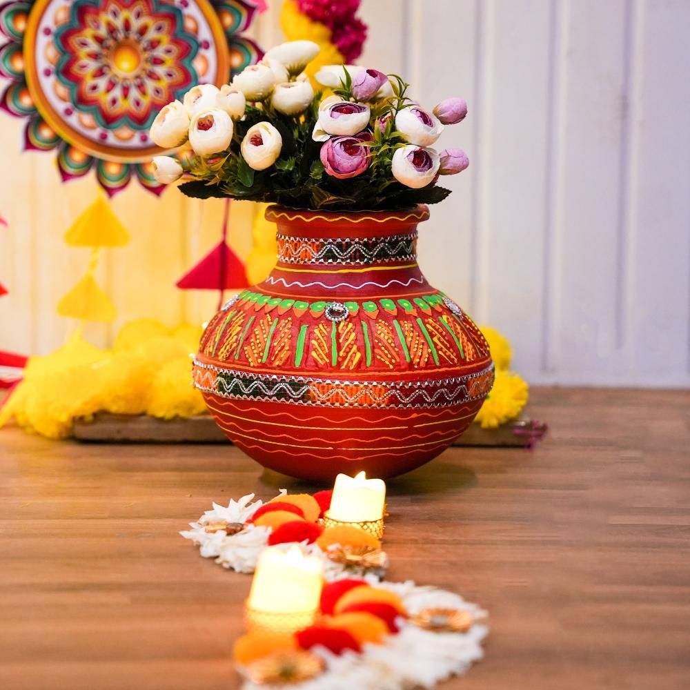 Mud Pots With Multicolor Designs