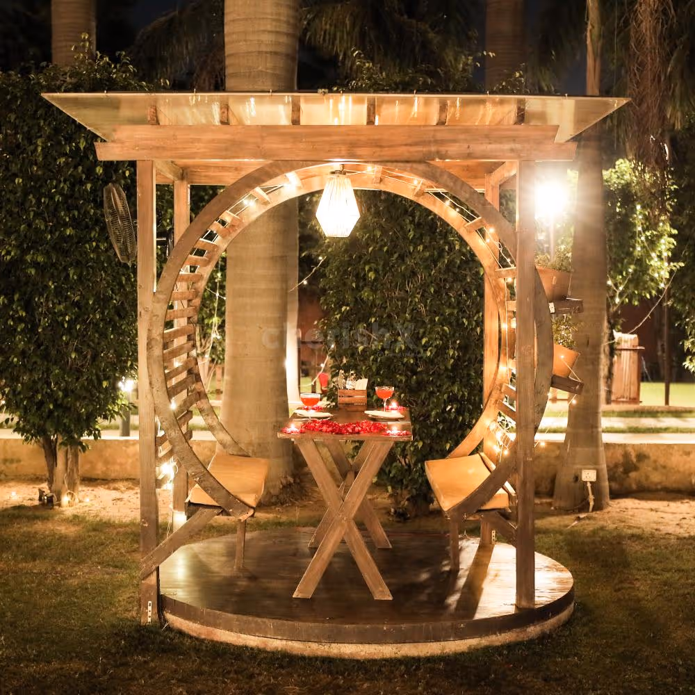An Elysian Evening – Enjoy an intimate candlelight dinner under the open sky.