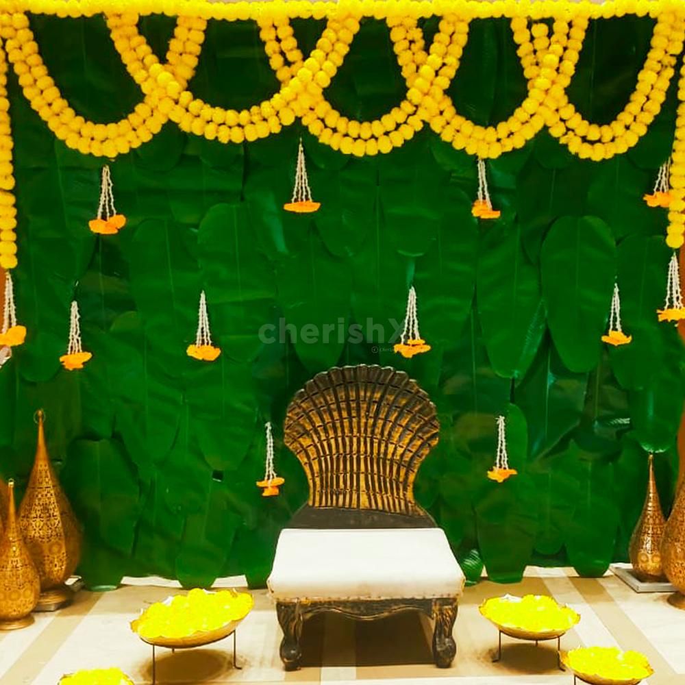 Mehndi banana leave decoration
