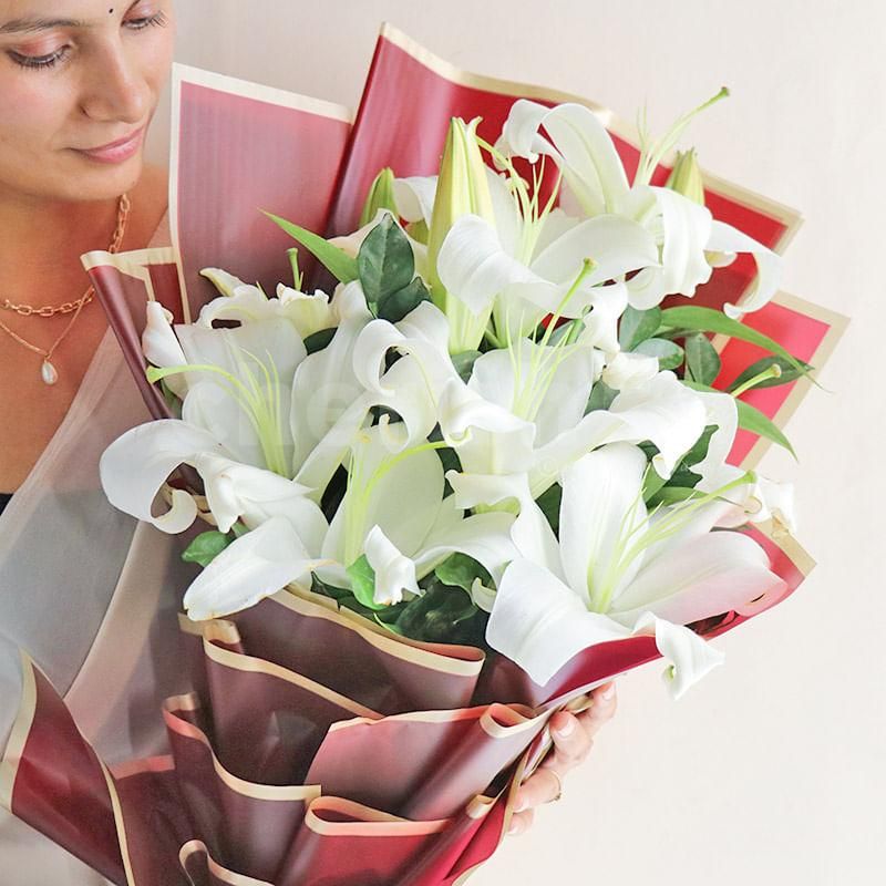 Bunch Of 4 Oriental White Lilies