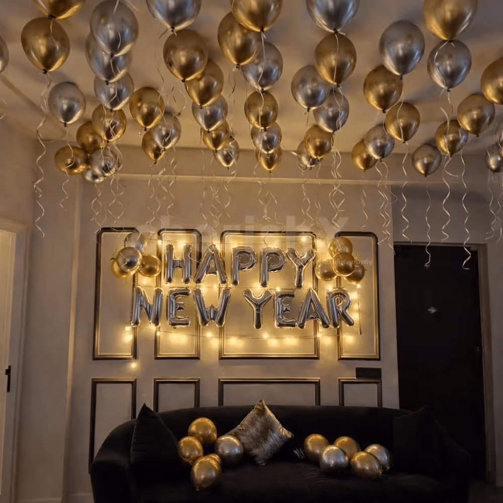 Budget Happy New year decoration with chrome balloons and happy new year foil balloons