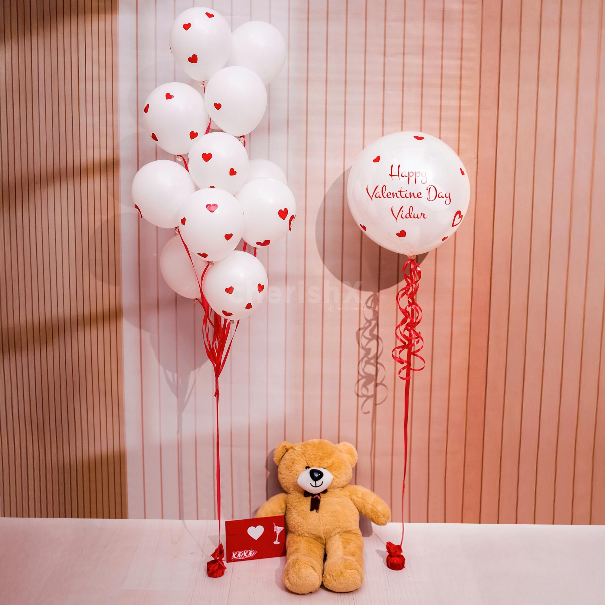 House corner of helium and teddy