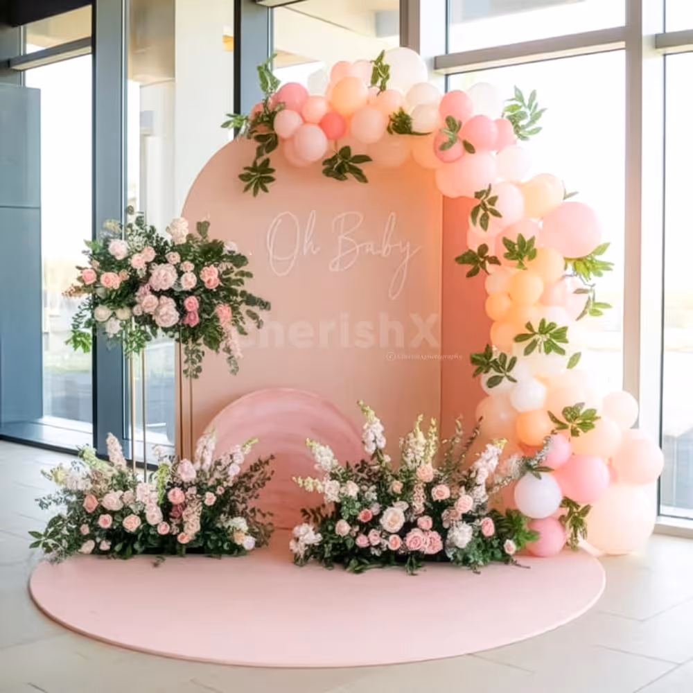 Individually tailored flex backdrops create a warm and friendly atmosphere.