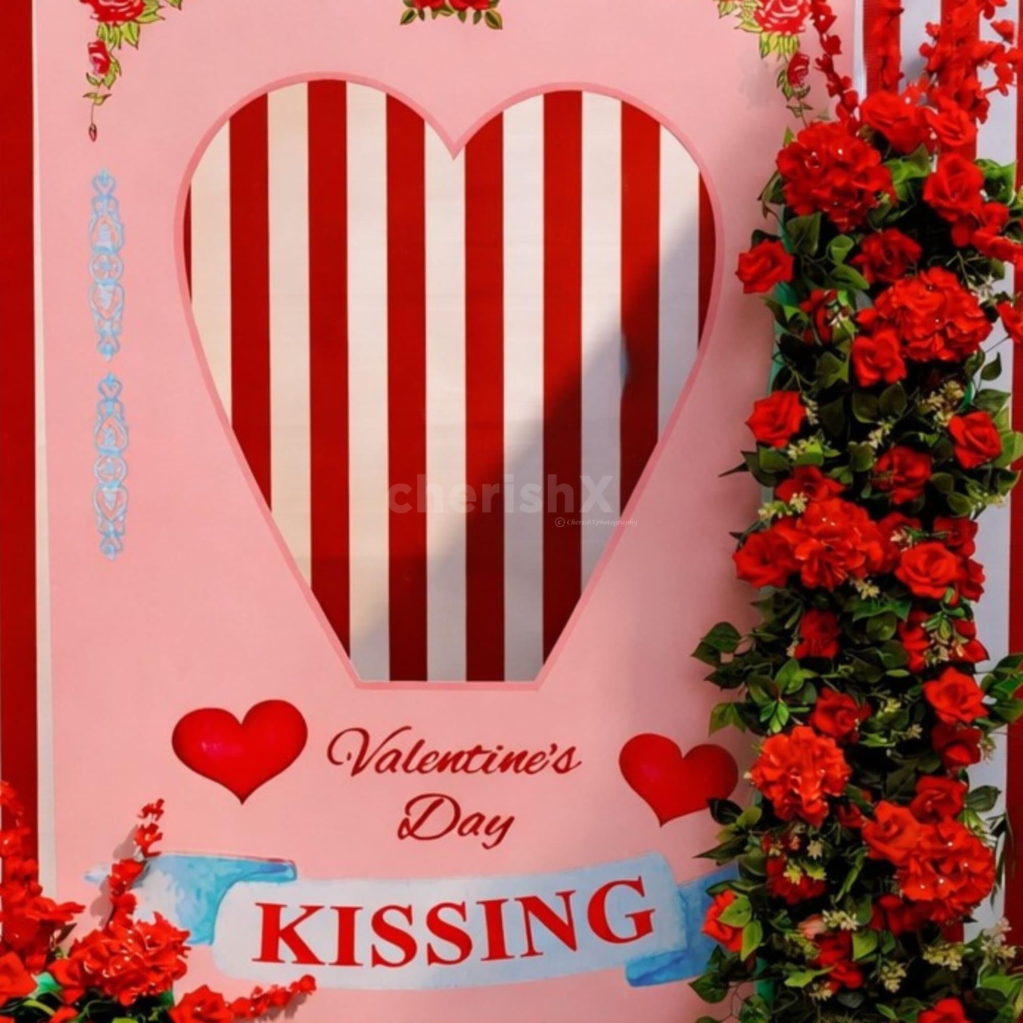 Heart shape perfect corner