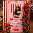 Best selfie point for valentine at cafe