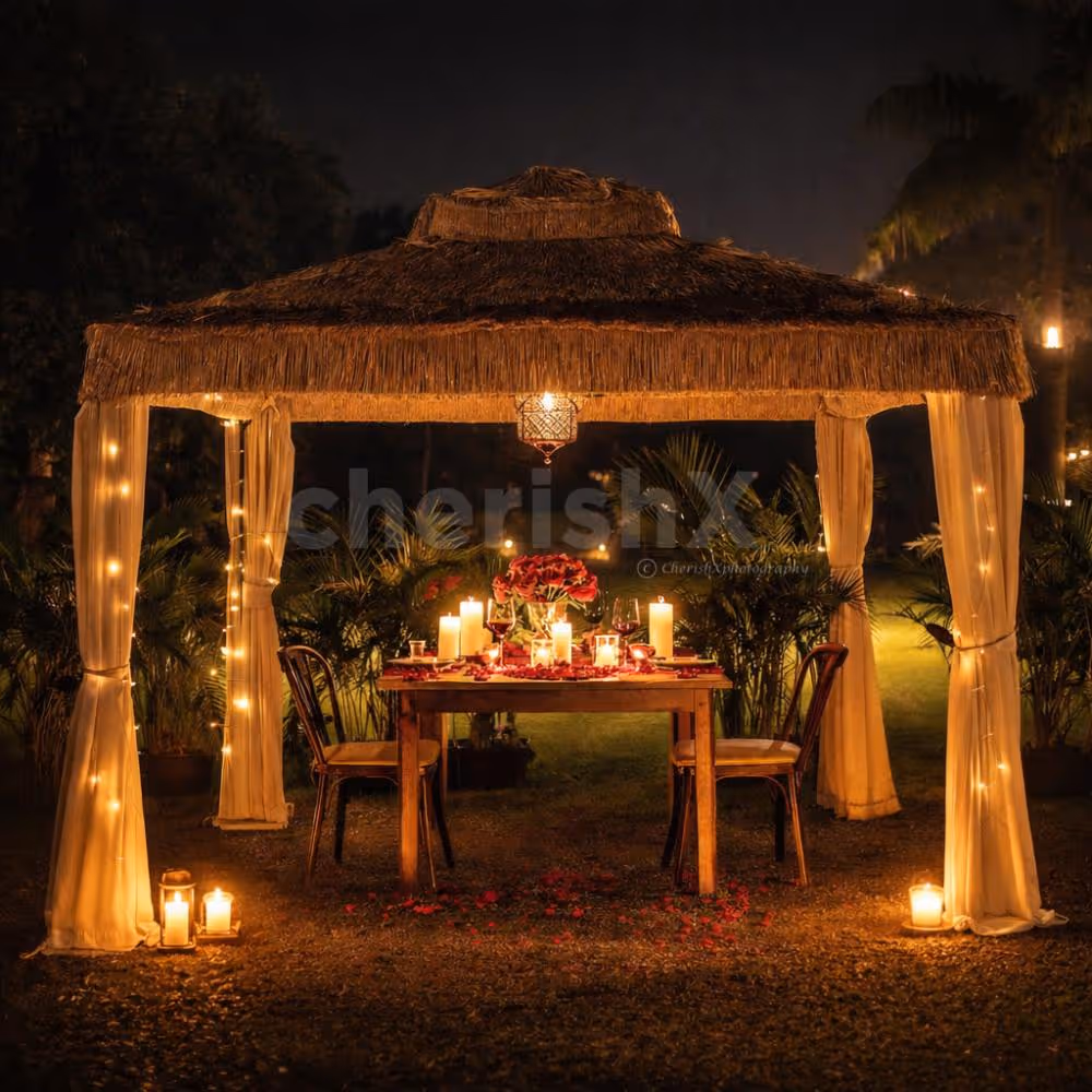 Romantic candlelight dinner in a private cabana under the starsq
