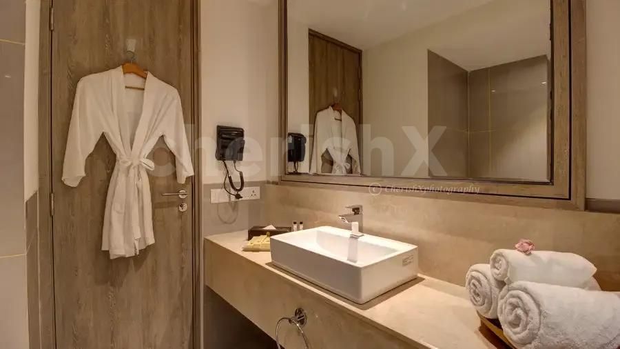 Wake up to a lavish buffet breakfast after a peaceful city stay4