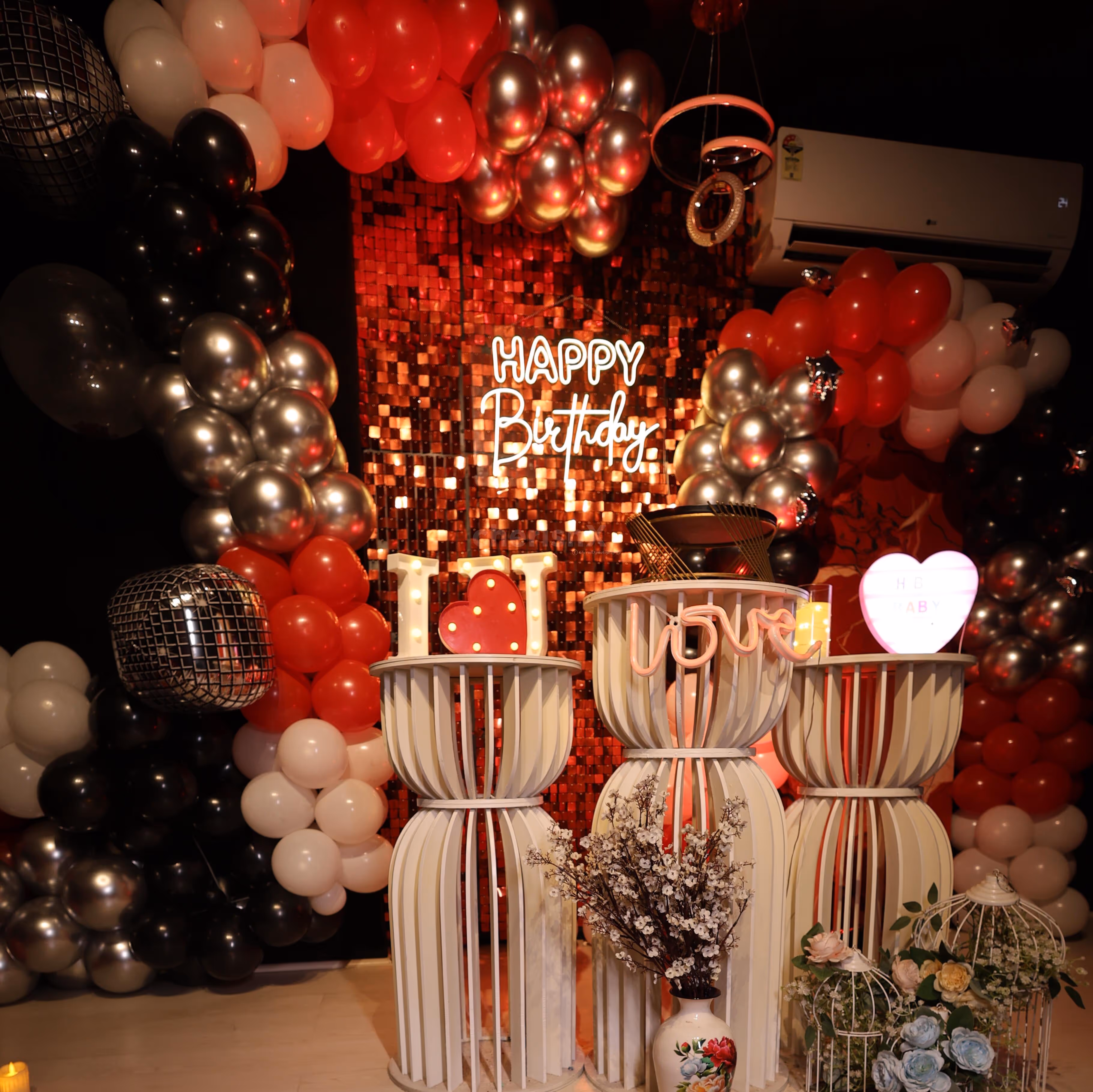 Cozy cinema decoration idea for a romantic date night experience.