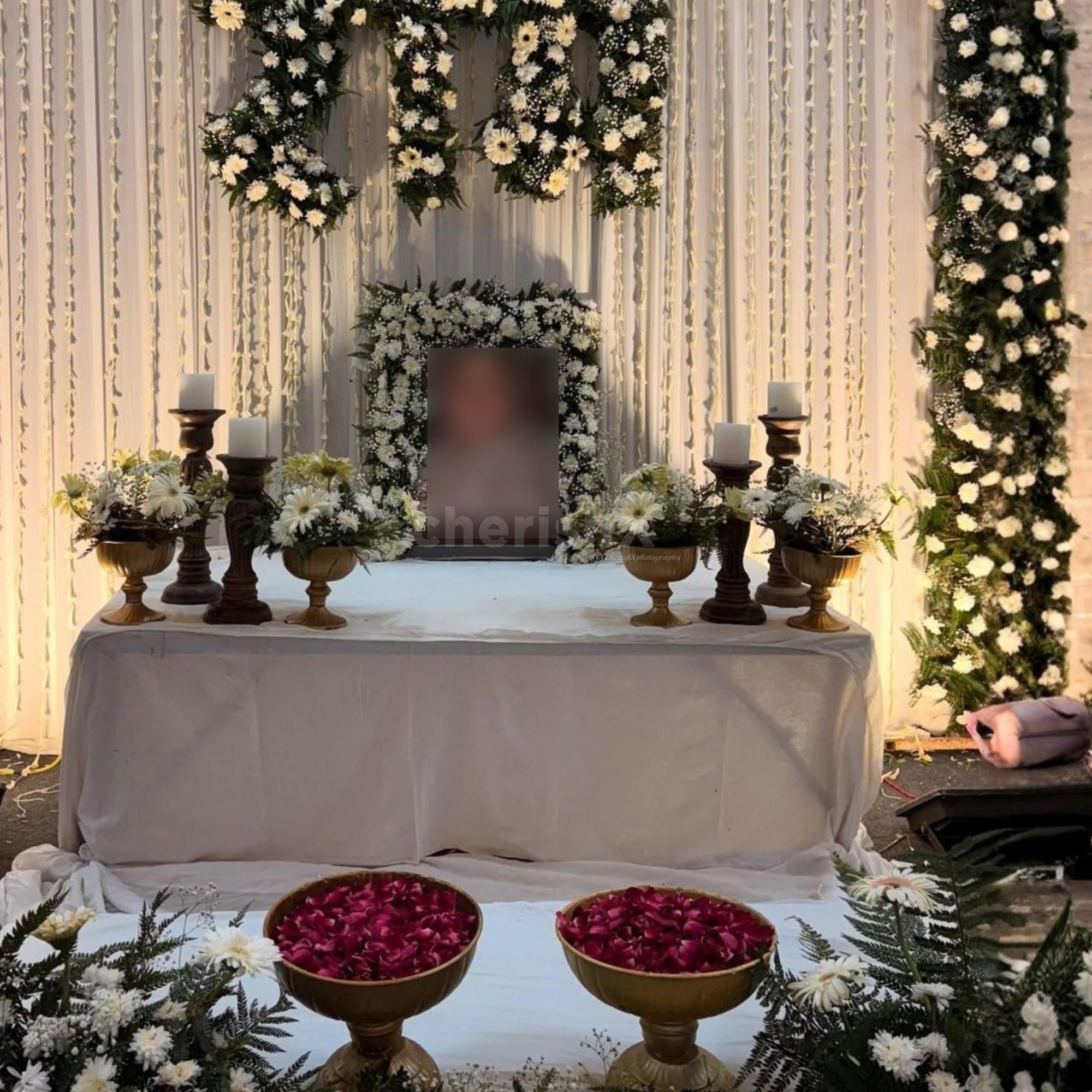 Exquisite Flower Background, With White Flowers And Green Leaves In Honor.