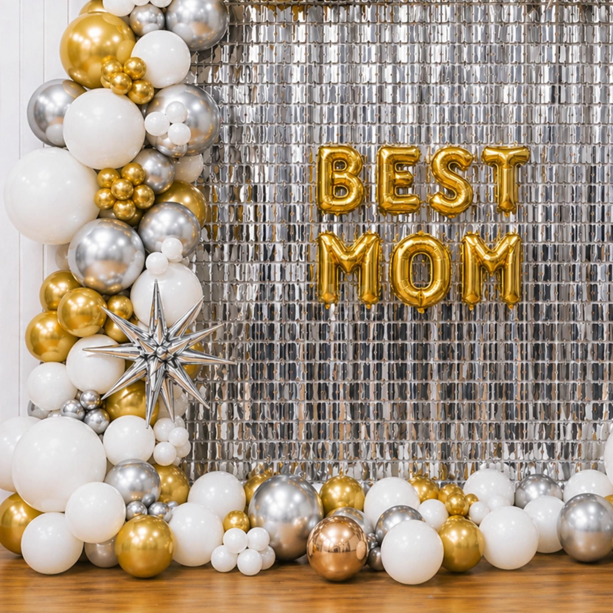 Best Mom Foil Balloons Add The Contrasting Glitter And Sparkle To The Silver Sequin Backdrop