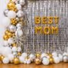 Best Mom Foil Balloons Add The Contrasting Glitter And Sparkle To The Silver Sequin Backdrop