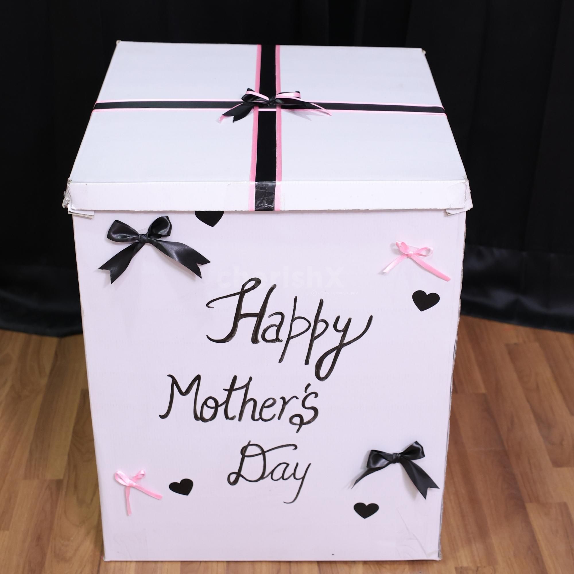 Mother's Handmade Black Bows On The Balloons Perfectly Express Your Deepest Thanks