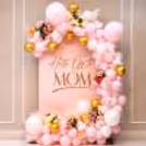 Dual-Tone Delicate Feather Sticks Add Softness To The Decor, Just Like Mom's Care And Affection.