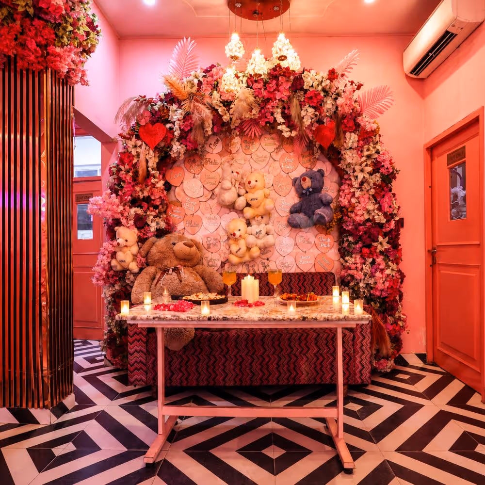 Welcome Mocktails, And A Well-Decorated Table Are Reasons To Raise A Toast To Togetherness