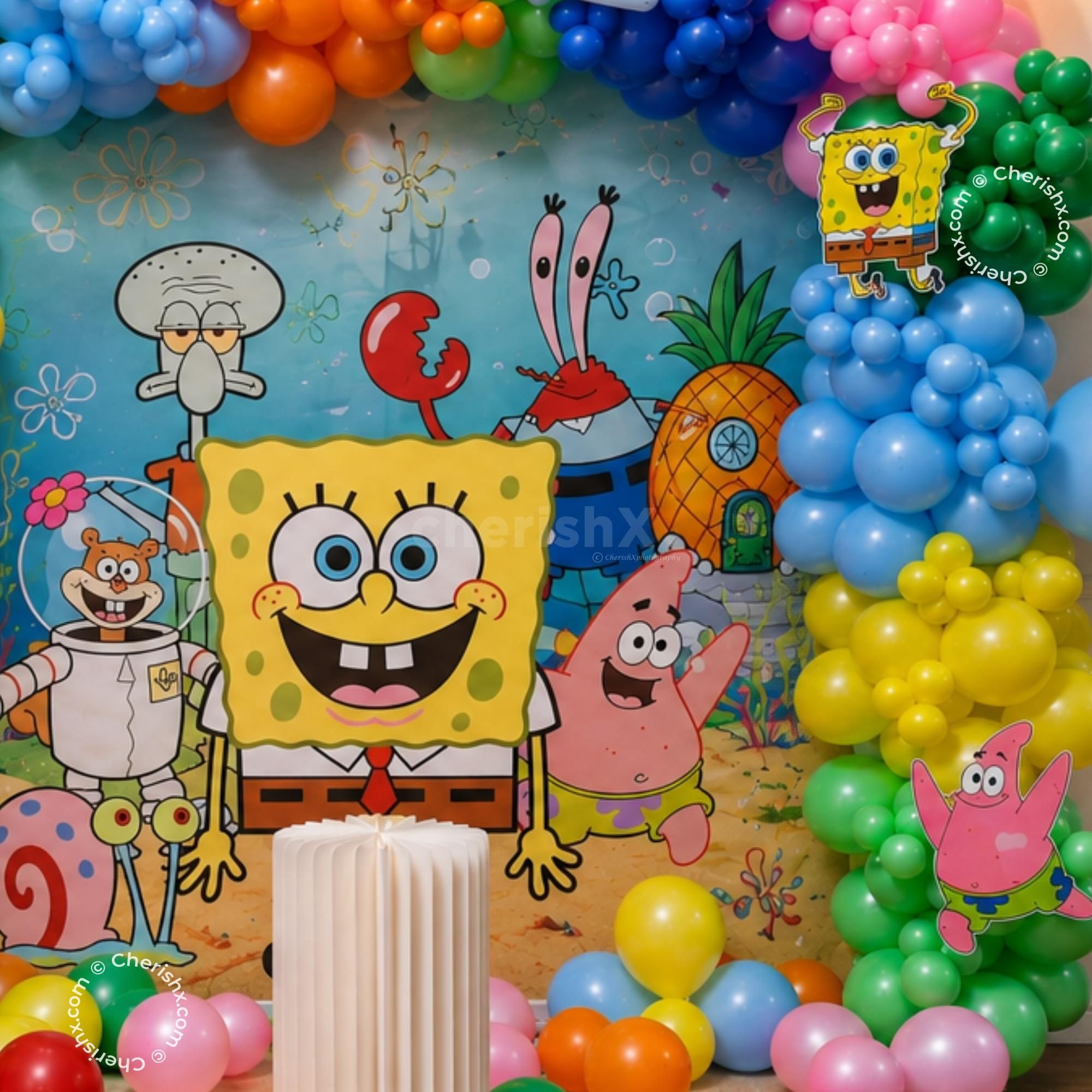 A Crab And Snail Bt Balloon Shape In Arch Creates A Perfect Underwater Theme Effect.