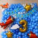 Airplane Themed Balloon Wall Decor — photo 4