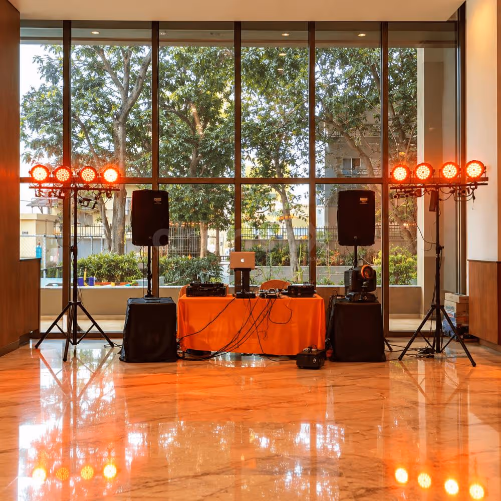 DJ Sound & Light Experience for your events