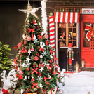 Silver stars, mirror balls, and fencing add a festive touch of playfulness.