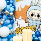 Blue confetti balloons adds the bursts of sparkle when busted during cake cutting