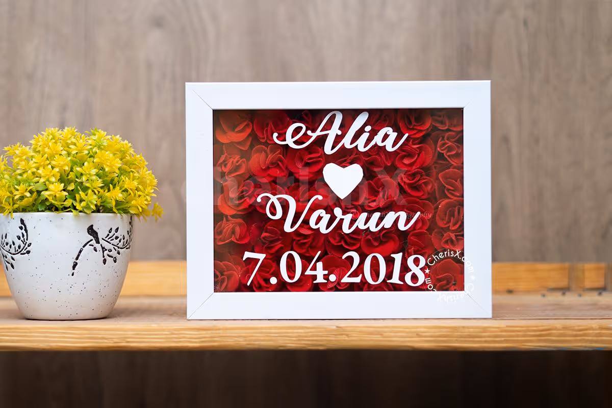 Gift your boyfriend, girlfriend, husband or wife, a beautiful Valentine's Red Rose Frame!