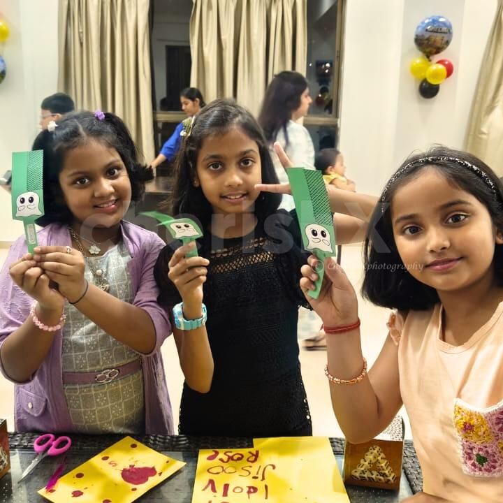 Hands-on DIY fun with flying science