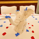 towel art ideas, bed decor