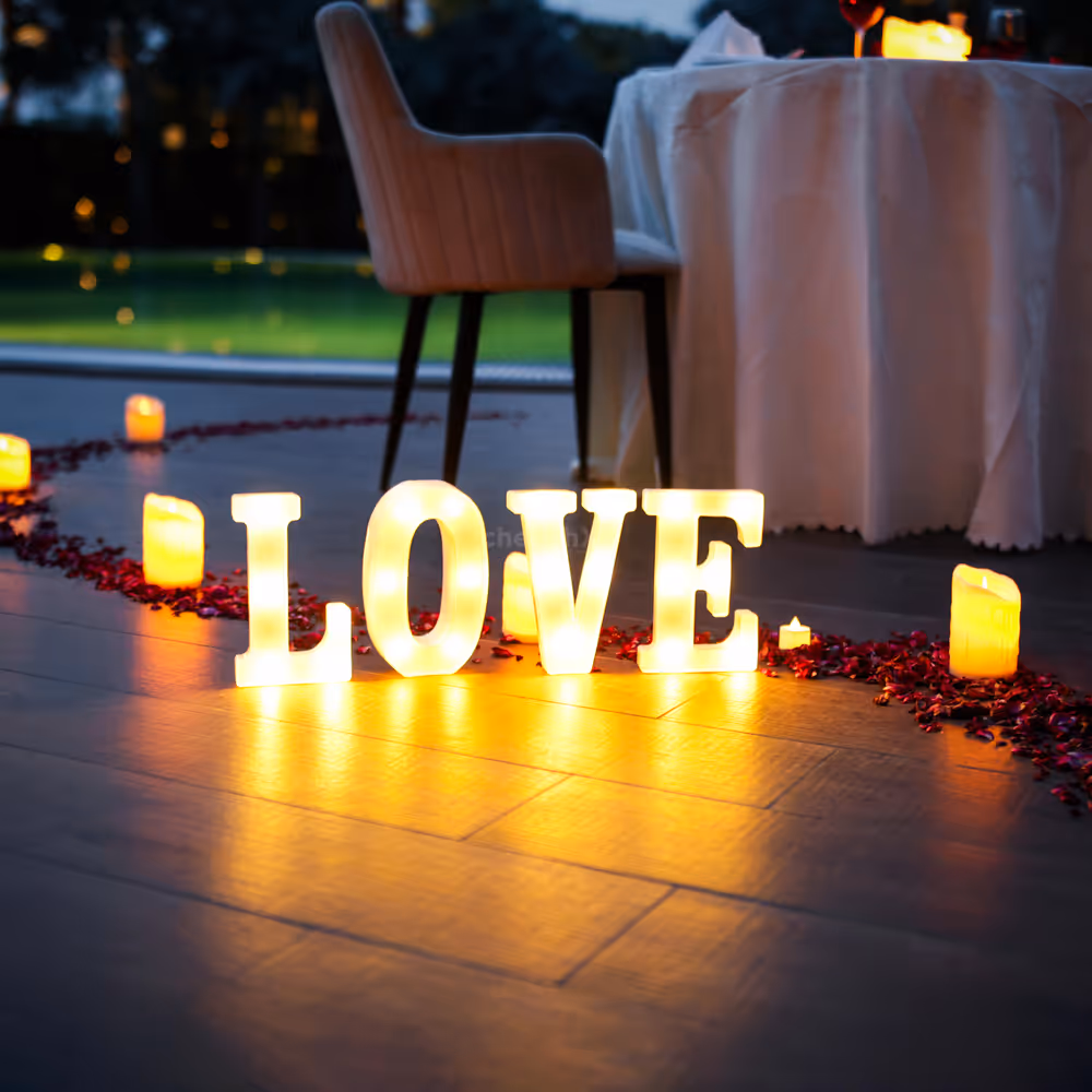 romantic decor for candlelight dining