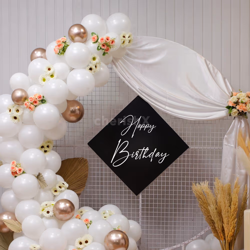 Perfect combination of neutral colors and natural elements for Birthday joy