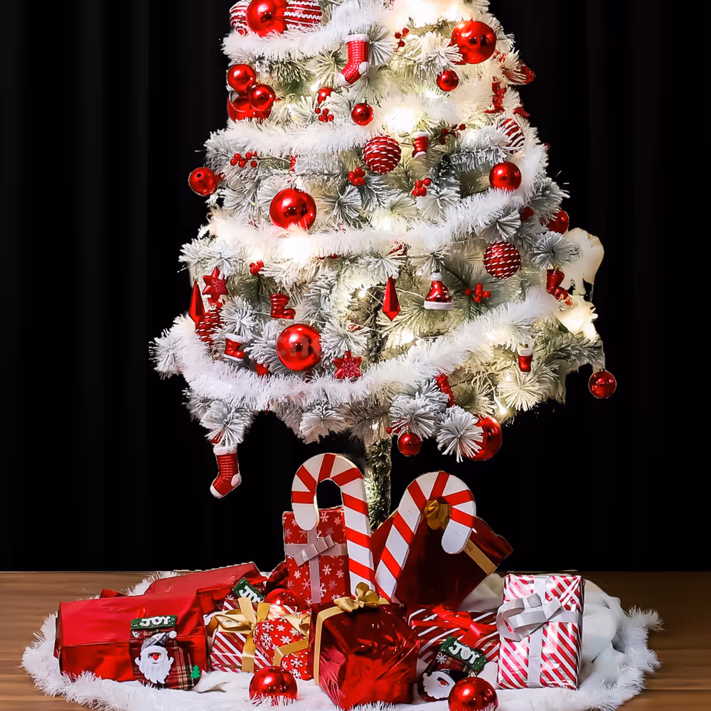 100 mixed red hangings with warm white fairy lights invites Christmas glow