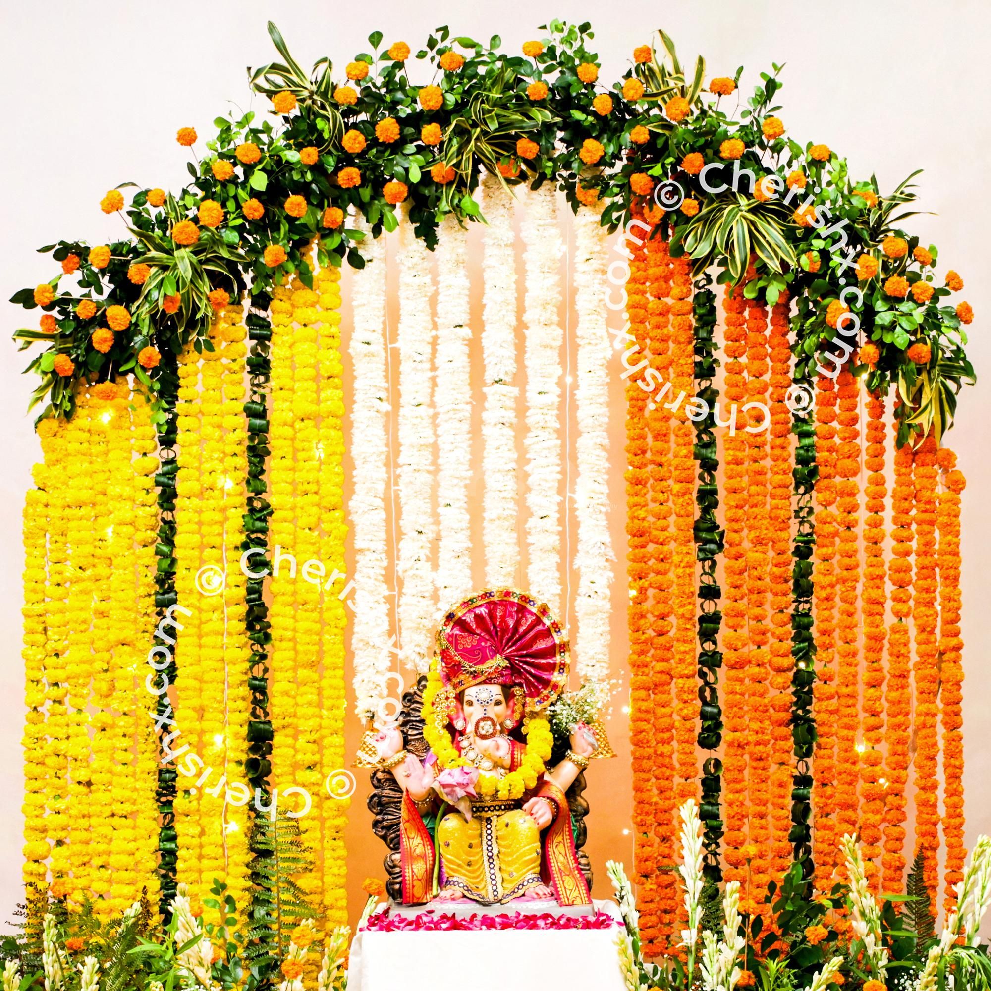 Leaves bouquet on the floor adds auspicious meaning and warmth to tradition on Festive vibe