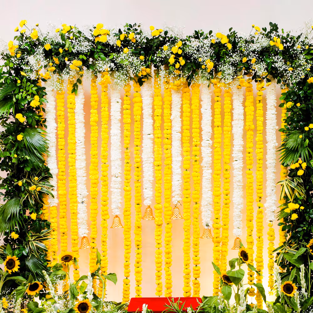 Chrysanthemum strings bring intricate floral detail and exudes warmth and positivity