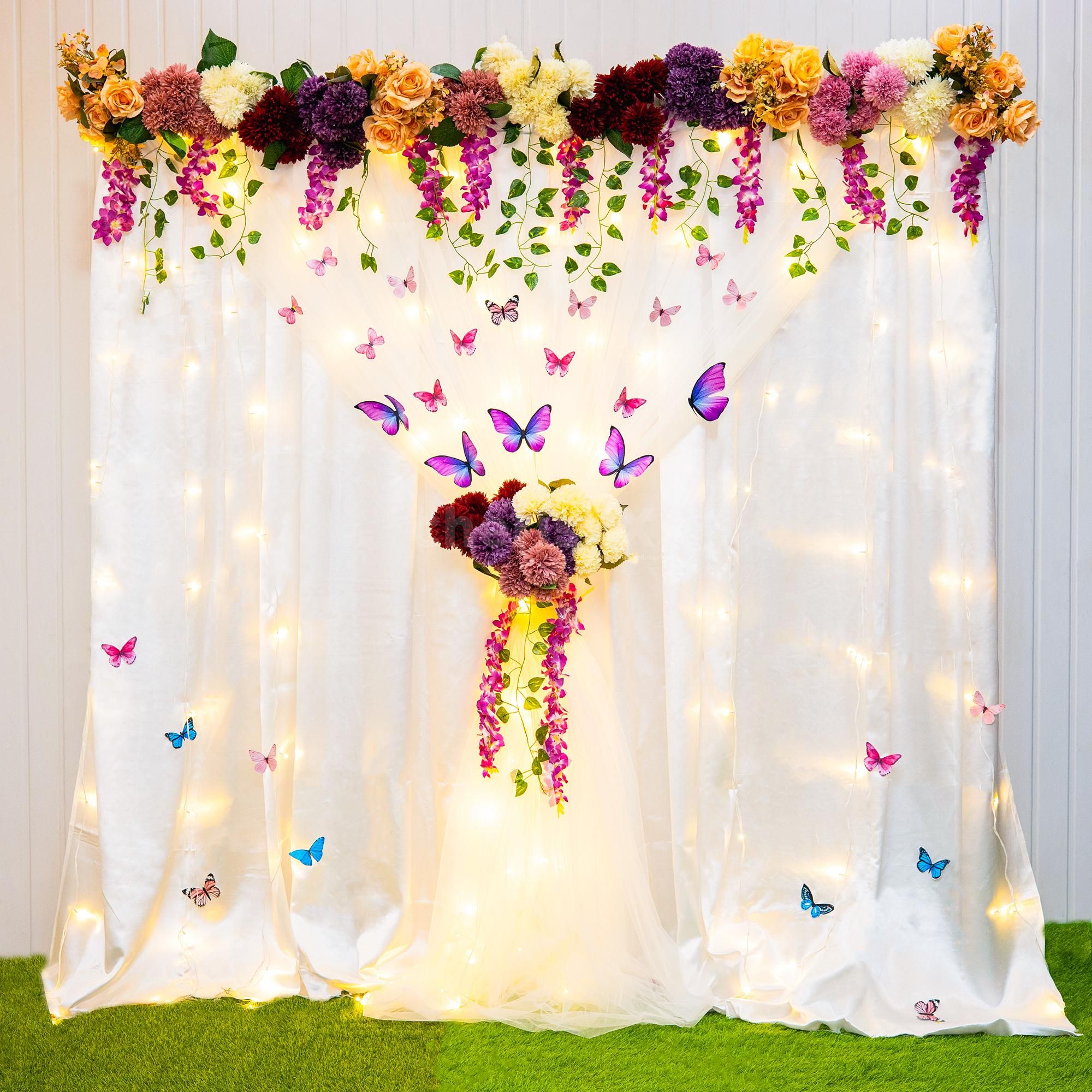 Soft lighting and butterflies for a fairy-tale ambiance