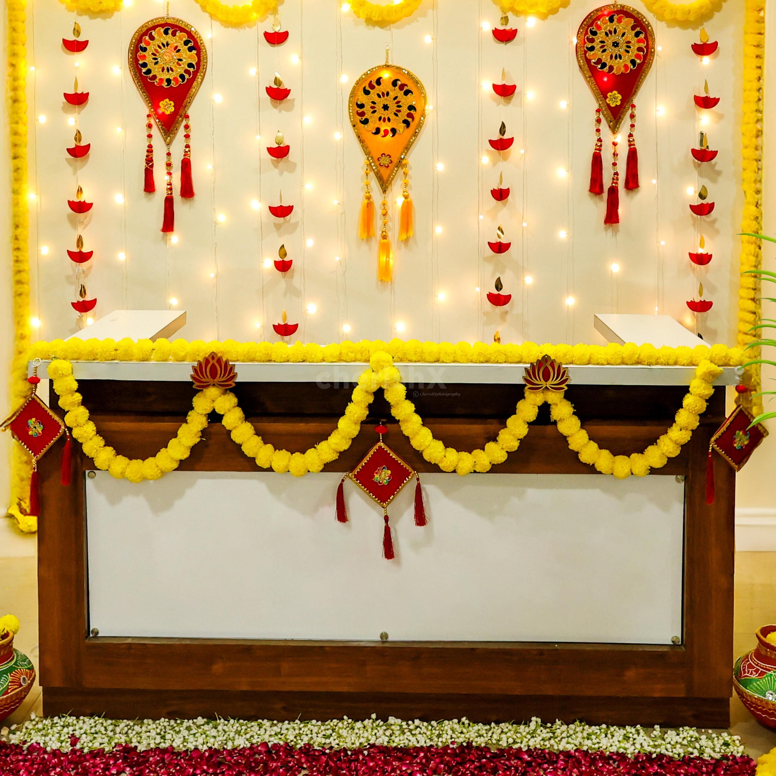 Artificial yellow garlands highlight the auspiciousness in the festive theme