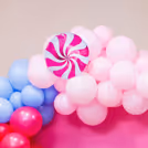 Immersive and cheerful decor that gives a feast for the senses and shimmers with style