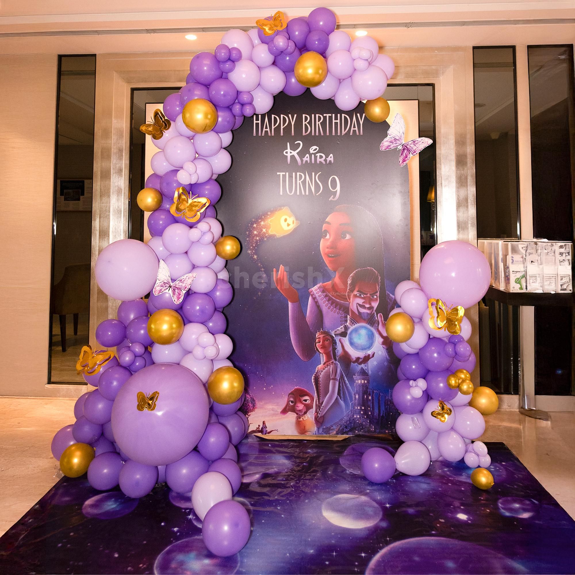 A magical table centerpiece is waiting for the birthday celebration.