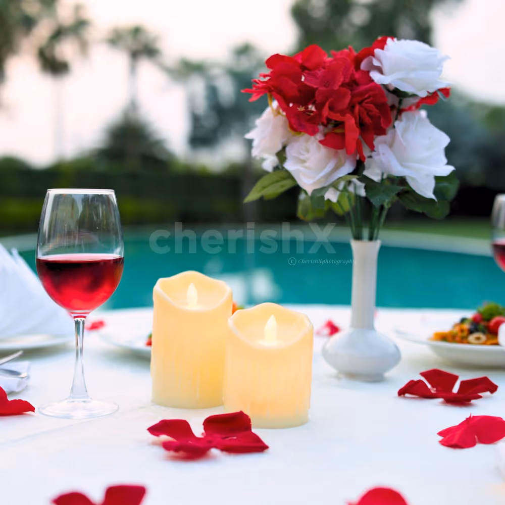 romantic dining in delhi ncr, poolside dining