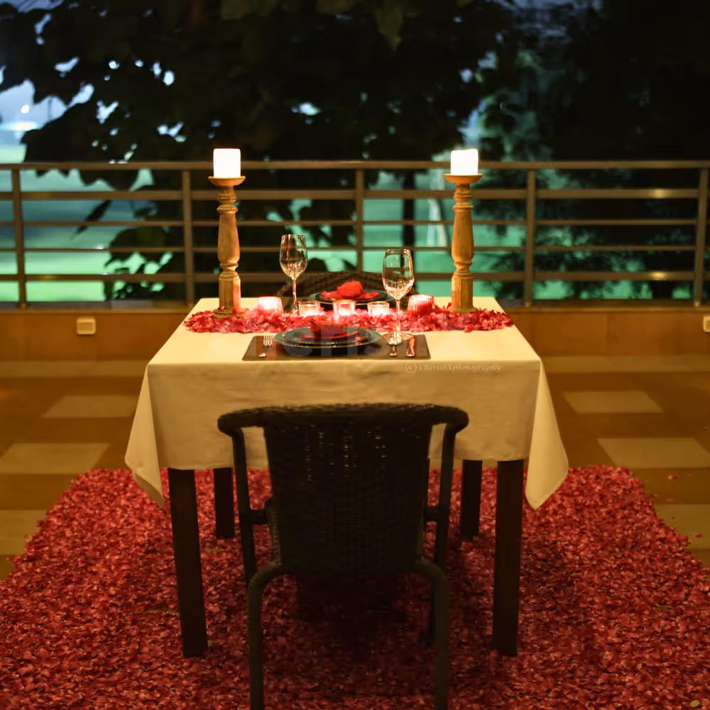 candlelight dining anniversary celebration in gurugram