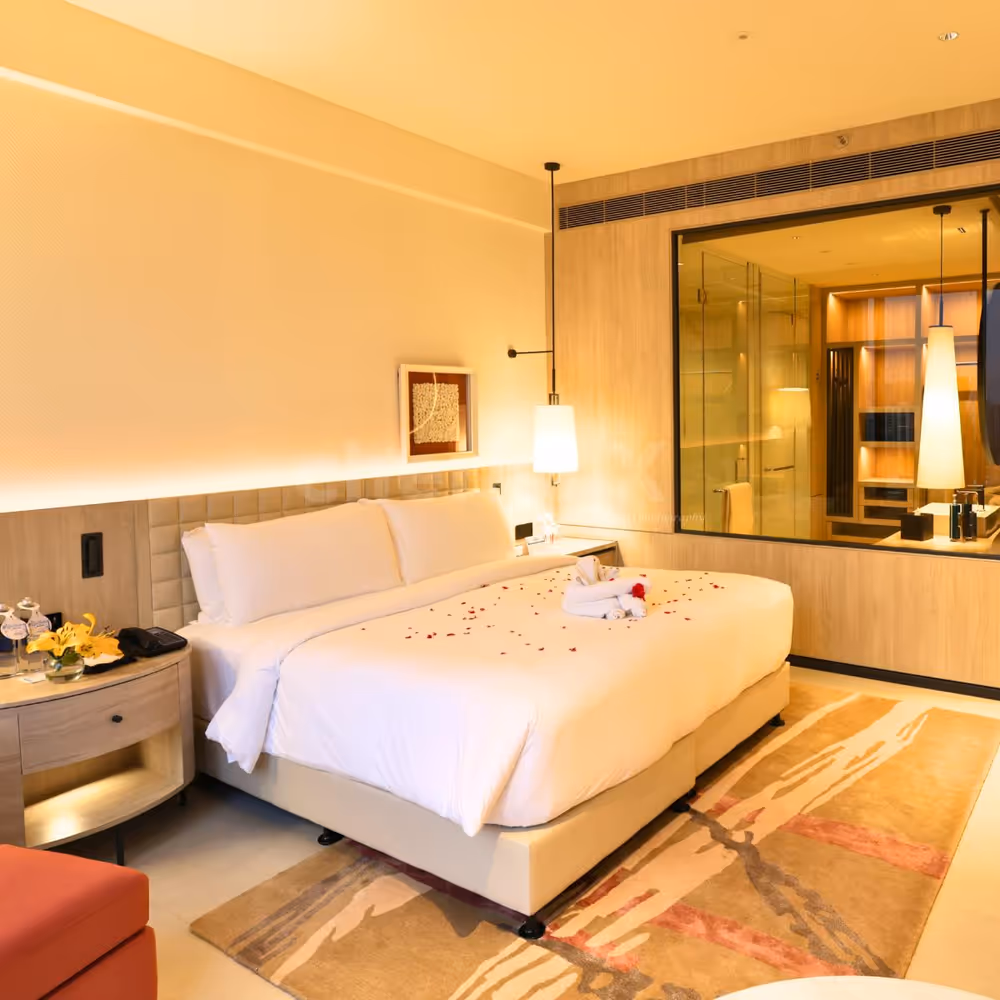 daycation for couple in gurugram, romantic stay in delhi ncr, weekend getaway