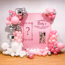 Silver Chrome Balloon highlights the shine and glitter in this trendy celebration decoration