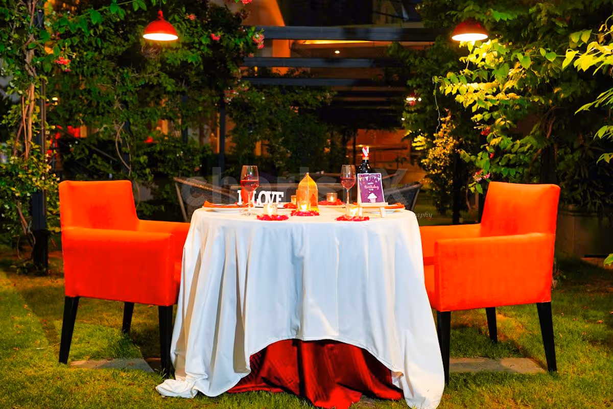 Outdoor Candlelight Dinner Setup at The Hyatt Place, Udyog Vihar, Gurgaon