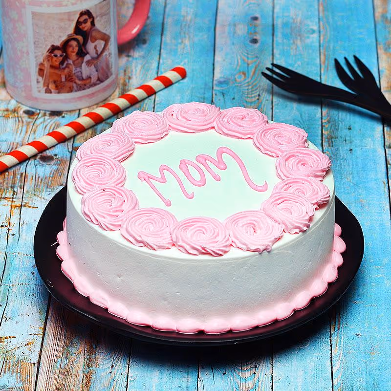 Delicious Cake for Mom