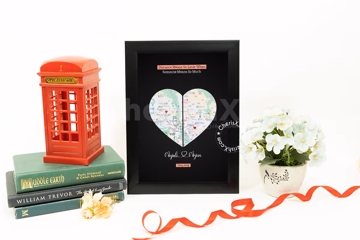 Gift your lover a fulfilling Valentine's Distance Love Frame gift this 2022.