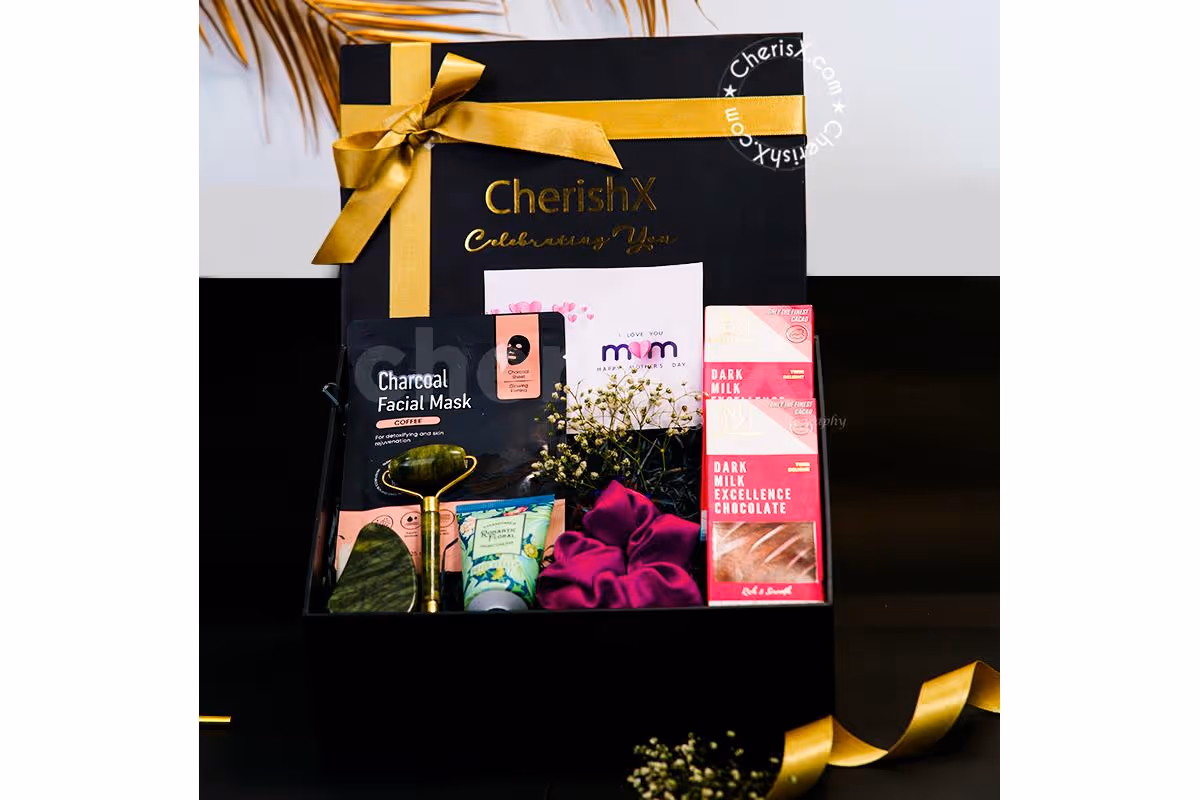 Make your mom, sister, or friend feel special with this exclusive Mother's Day Gift Idea- A Pampering Hamper by CherishX.